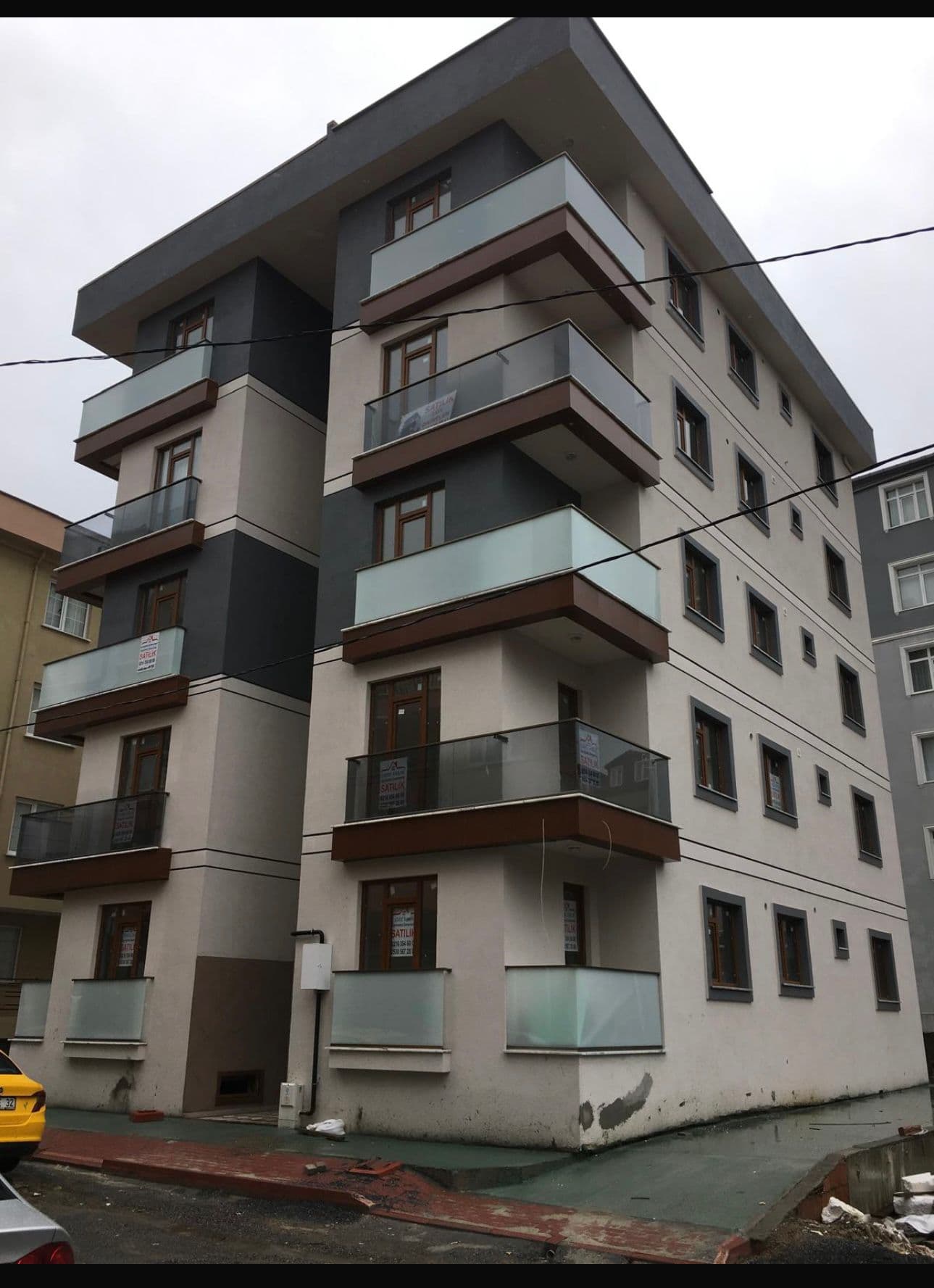 Çamçeşme Mahallesi Ömer Halis Demir Apartmanı - görsel 1